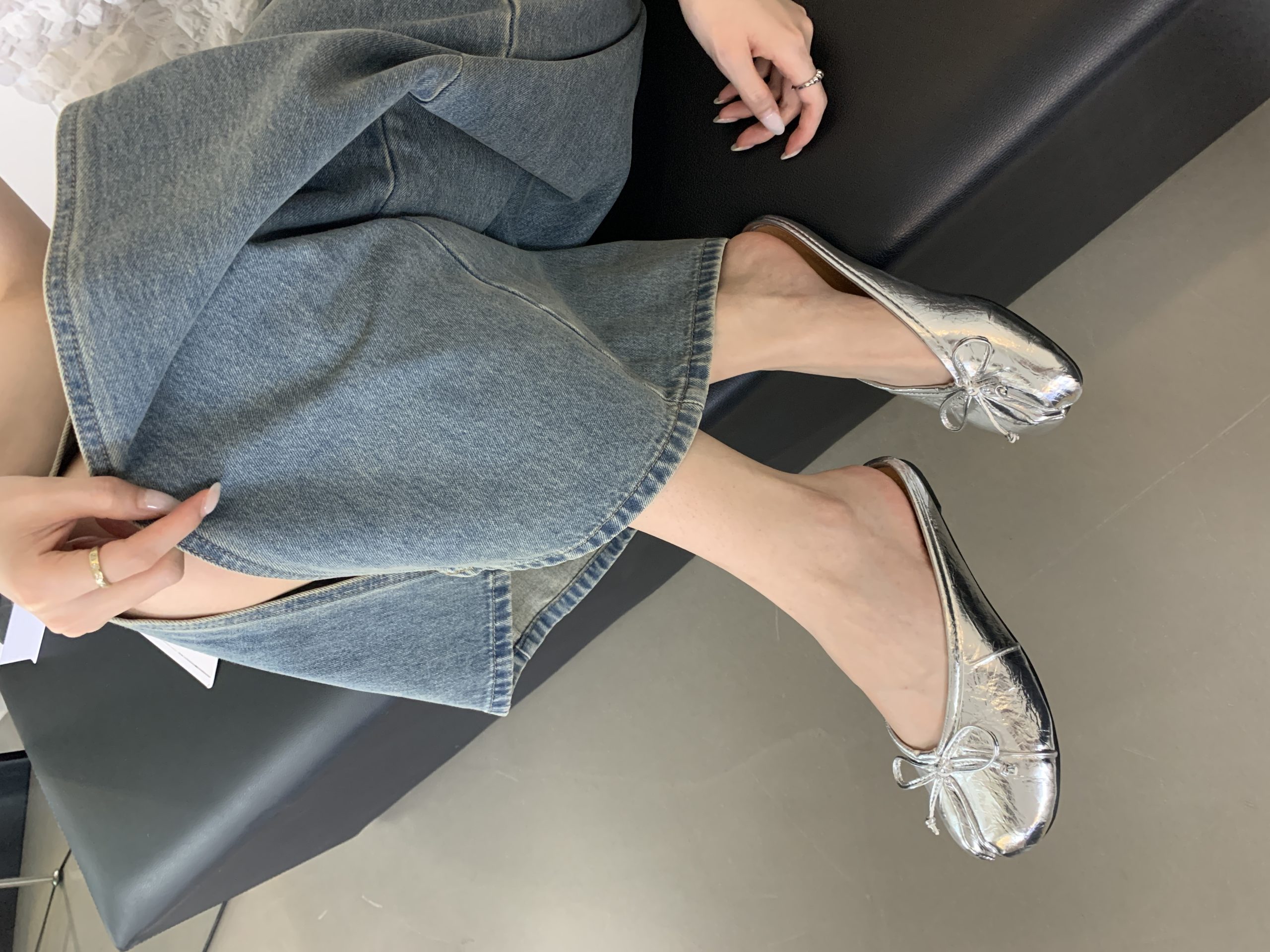 Baotou Slippers Women Summer 2026 New Fashion Trendy Split Toe Pig Hoof Shoes Niche Elegant Flat Mules - Image 4