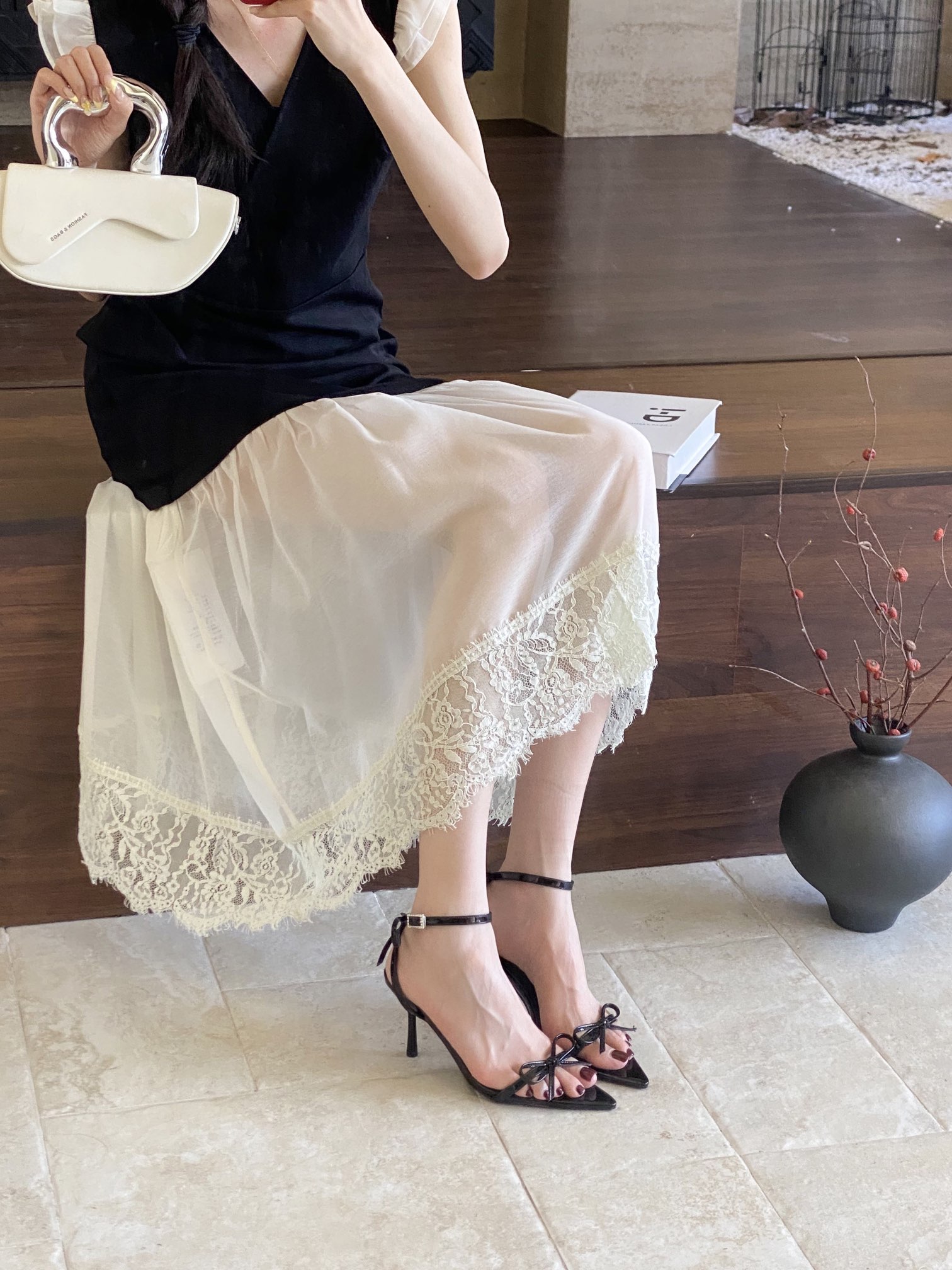 European American Style Bow Pointed Toe High Heel Thin Heel One-Strap Sandals - Image 2